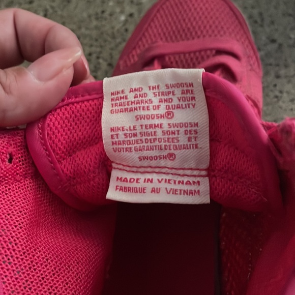 Pink Nike sneakers - Picture 4 of 5